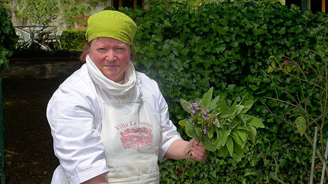 Villa le Barone: Edi the cook has picked up sage for dinner 