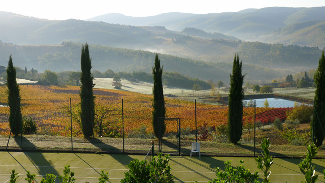 Villa le Barone in Chianti Tuscany Tennis with a view in autumn 