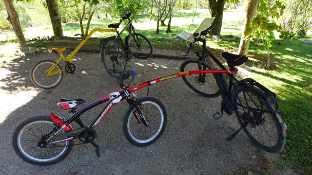 Biking with kids at Villa le Barone Chianti 